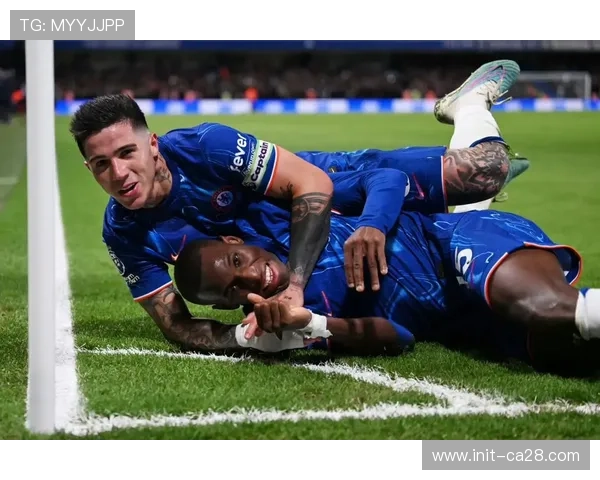 切尔西2-0布伦特福德，结束五轮不胜迎首胜