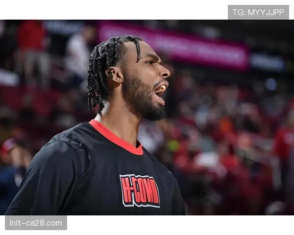 火箭112-106爆冷击败西部第一雷霆，伊森三分5中5砍26分